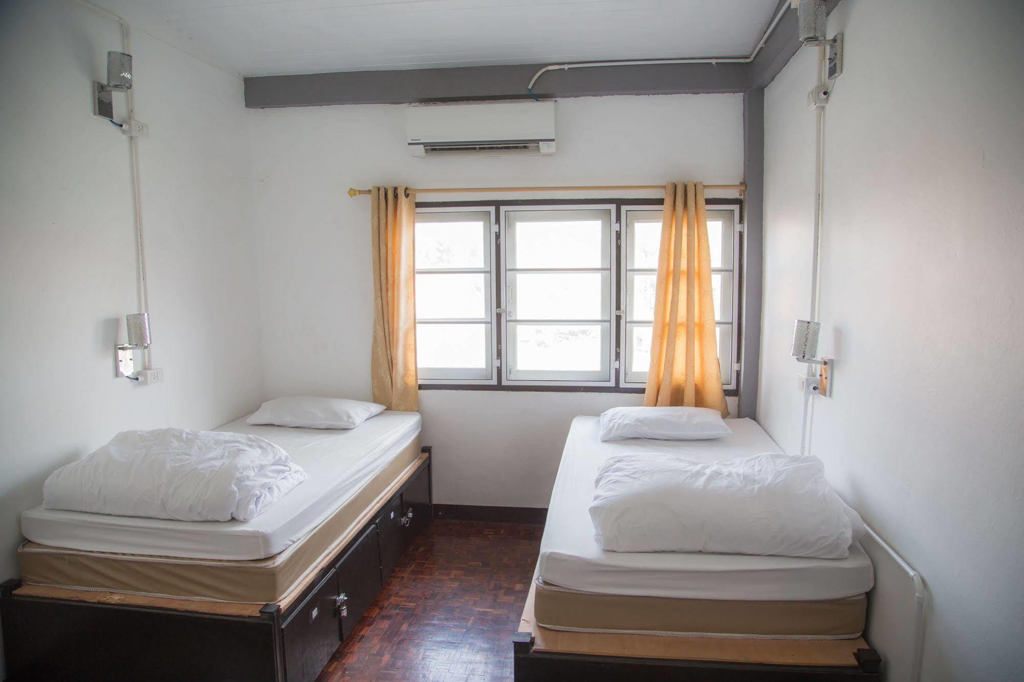 Cassette Hostel Chiang Mai Esterno foto
